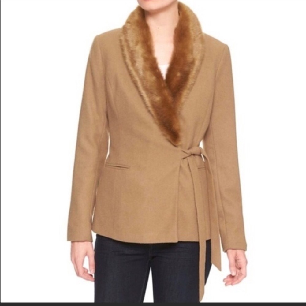 Banana Republic Camel Blazer with Fur Collar